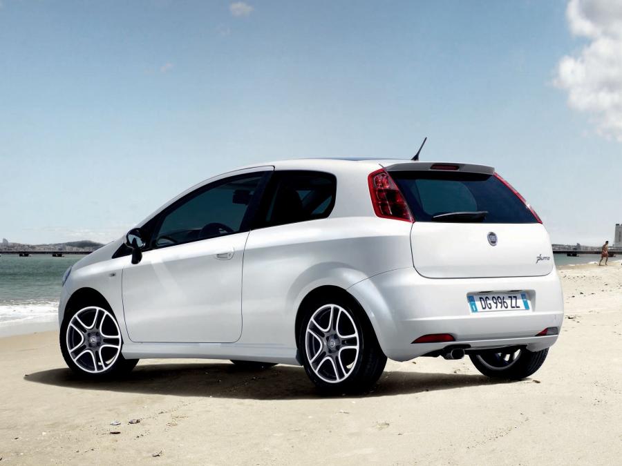  Fiat Grande Punto T-Jet 3-Door 2007 года  (фото 4 из 9)
